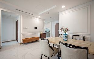 LANDMARK 81 Luxury Riverside Retreat