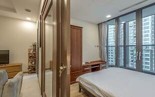 LANDMARK 81 Luxury Riverside Retreat