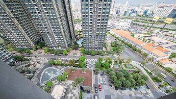 LANDMARK 81 Luxury Riverside Retreat