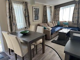 Inviting Luxury 2-bedroom Caravan in Hunstanton