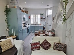 4Bed 3Bath - 8min to London Bridge