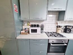 4Bed 3Bath - 8min to London Bridge