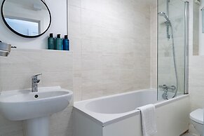 Inviting 2-bed Apartment in Cambridge