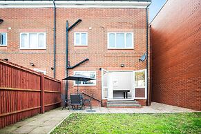 Hotel Comforts & Home Conveniences -sleeps 8