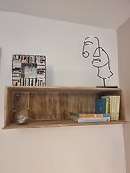 2Bed-2Bath Flat - Gym Pool Balcony Lift