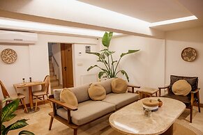 Villaqua Boutique Hotel