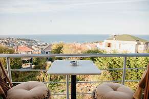 Villaqua Boutique Hotel