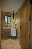 Villaqua Boutique Hotel