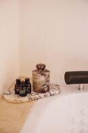 Villaqua Boutique Hotel