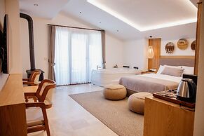 Villaqua Boutique Hotel