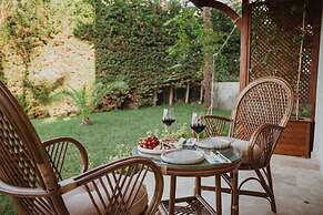 Villaqua Boutique Hotel