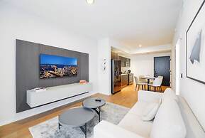 Apartment Offering Direct Bay Views