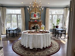 Caledon Manor and Country Inn