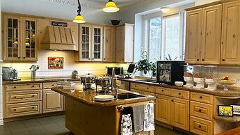 Caledon Manor and Country Inn