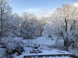 Caledon Manor and Country Inn