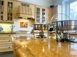 Caledon Manor and Country Inn