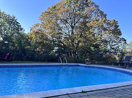 Caledon Manor and Country Inn