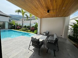 Breeze Villa with maid by Lofty