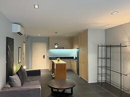 Private studio at Zen Space by Lofty