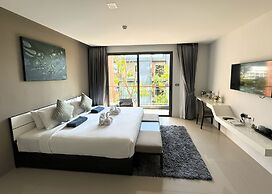 Apartment at Emerald Terrace by Lofty