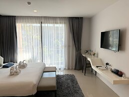 Apartment at Emerald Terrace by Lofty