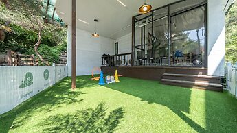 Pocheon Luxjay pet Pension