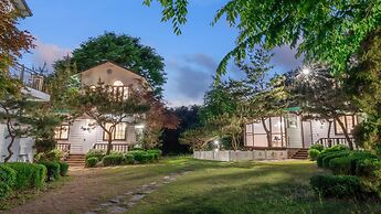 Pocheon Luxjay pet Pension