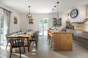 Nature Villa Frangipane With Pool