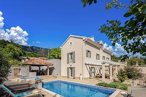 Nature Villa Frangipane With Pool