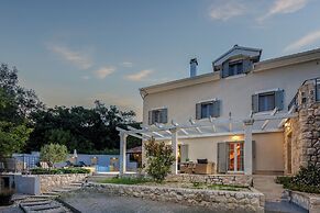 Nature Villa Frangipane With Pool