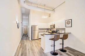 TWO CozySuites Apt w Skybridge Access 3