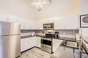 TWO CozySuites Apt w Skybridge Access 3