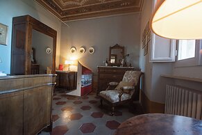 Palazzo Capparucci - Dimora Storica