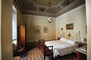 Palazzo Capparucci - Dimora Storica