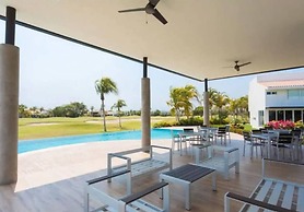 Three New Beautiful Villas In Punta Cala