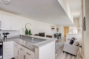 TWO CozySuites Apt w Skybridge Access 4