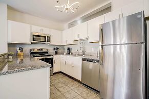 TWO CozySuites Apt w Skybridge Access 4