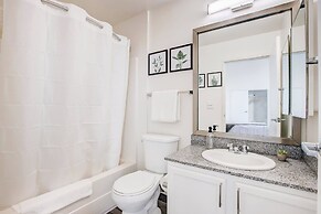 TWO CozySuites Apt w Skybridge Access 4