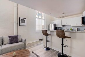 TWO CozySuites Apt w Skybridge Access 4