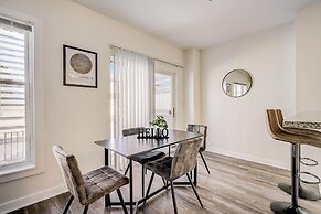 TWO CozySuites Apt w Skybridge Access 4