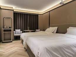 Ramada Encore by Wyndham Wuhan Int'l Conference Center