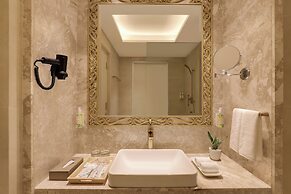 Lemon Tree Premier Budhanilkanth