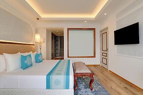 Lemon Tree Premier Budhanilkanth