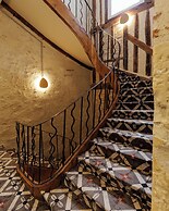 Hôtel Cloître - Entrée autonome, réception en ligne - Encore Mieux