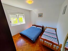 Poncho Apartment Close to Center