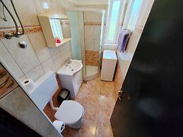 Poncho Apartment Close to Center