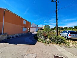 Poncho Apartment Close to Center