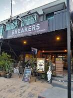 Breakers Hotel Rawai