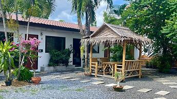 New Breakers Hotel Rawai