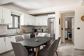 Mateo Stone Villa with Private Pool by Konnect